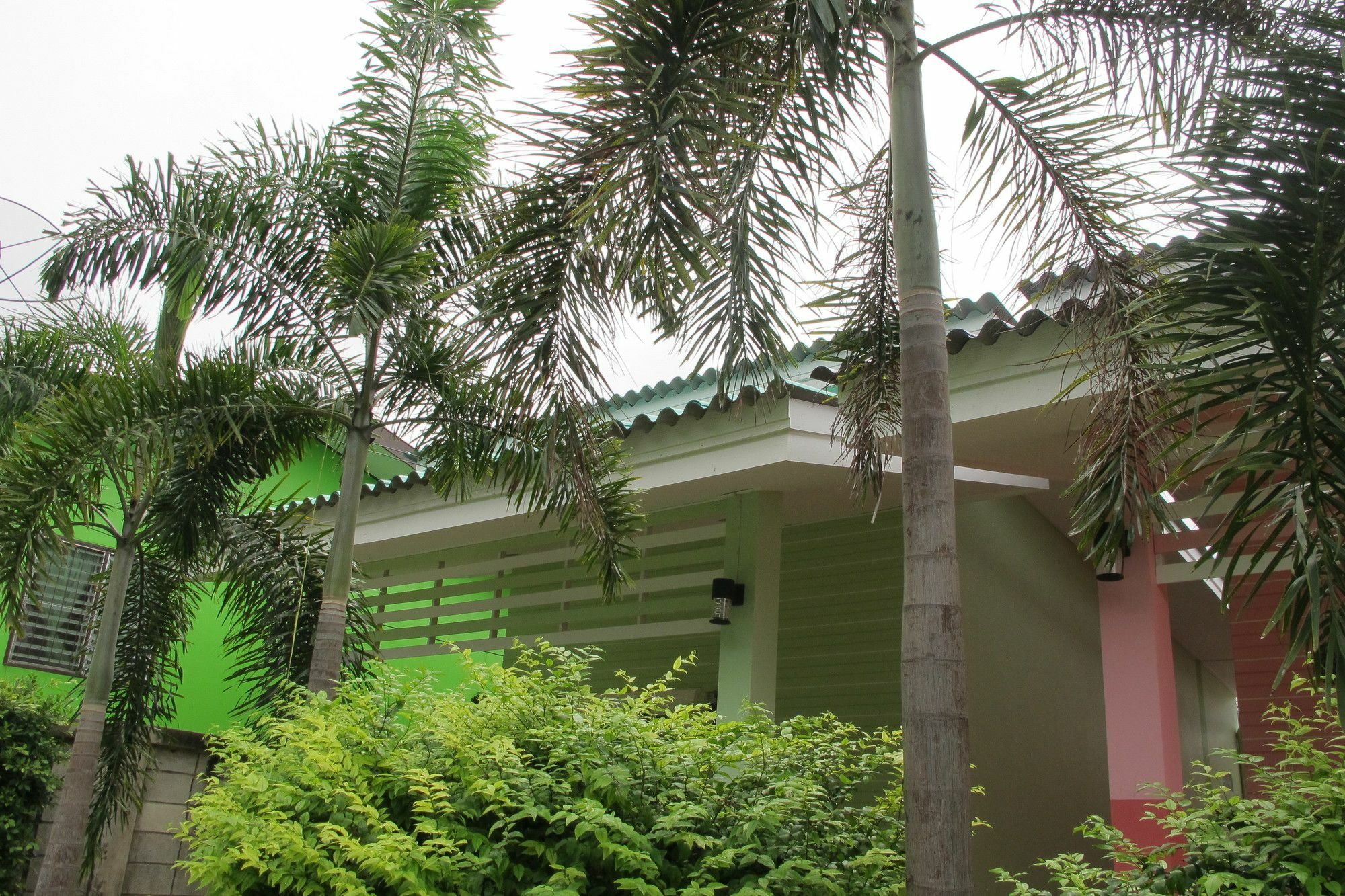 Thippawan Bungalow Ко-Січанг Екстер'єр фото