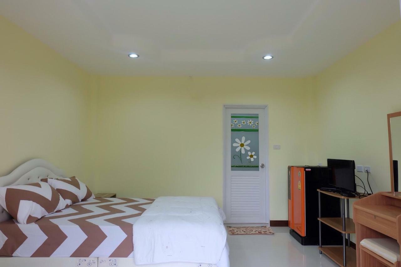 Thippawan Bungalow Ко-Січанг Екстер'єр фото
