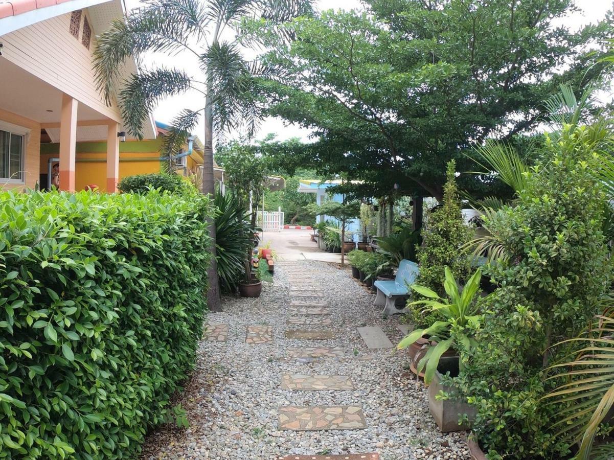 Thippawan Bungalow Ко-Січанг Екстер'єр фото